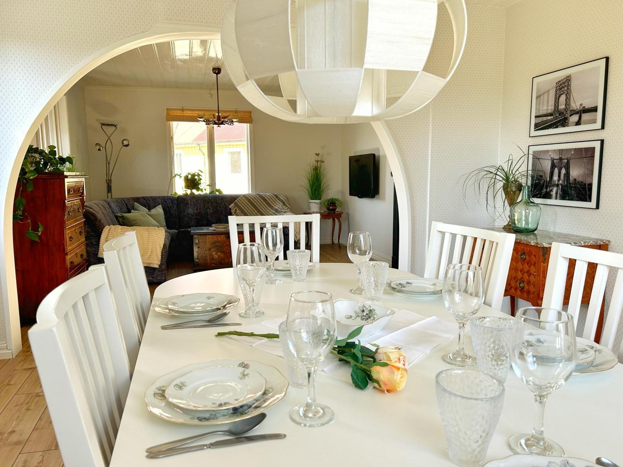 The Nordby - 3 Minutes From E6 Strömstad